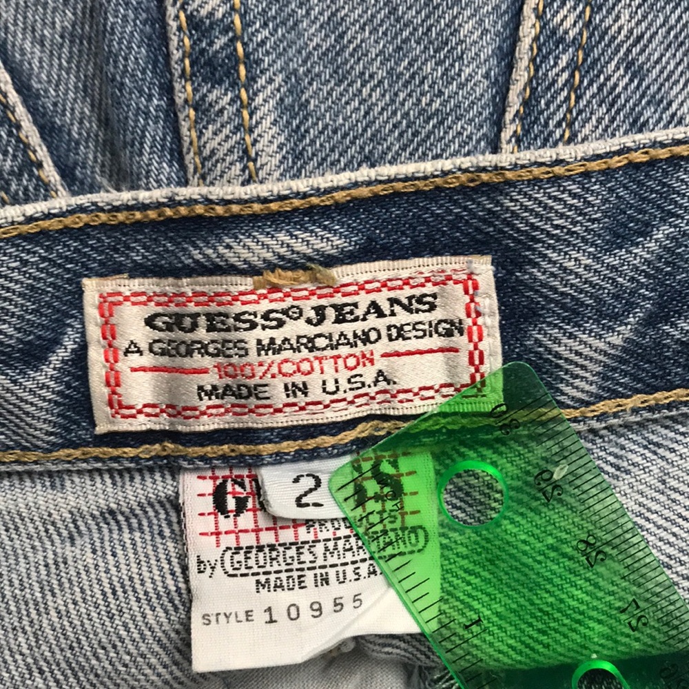 Guess Sz 2 Vintage Distress ButtonFly BermudaShort - Picture 6 of 8